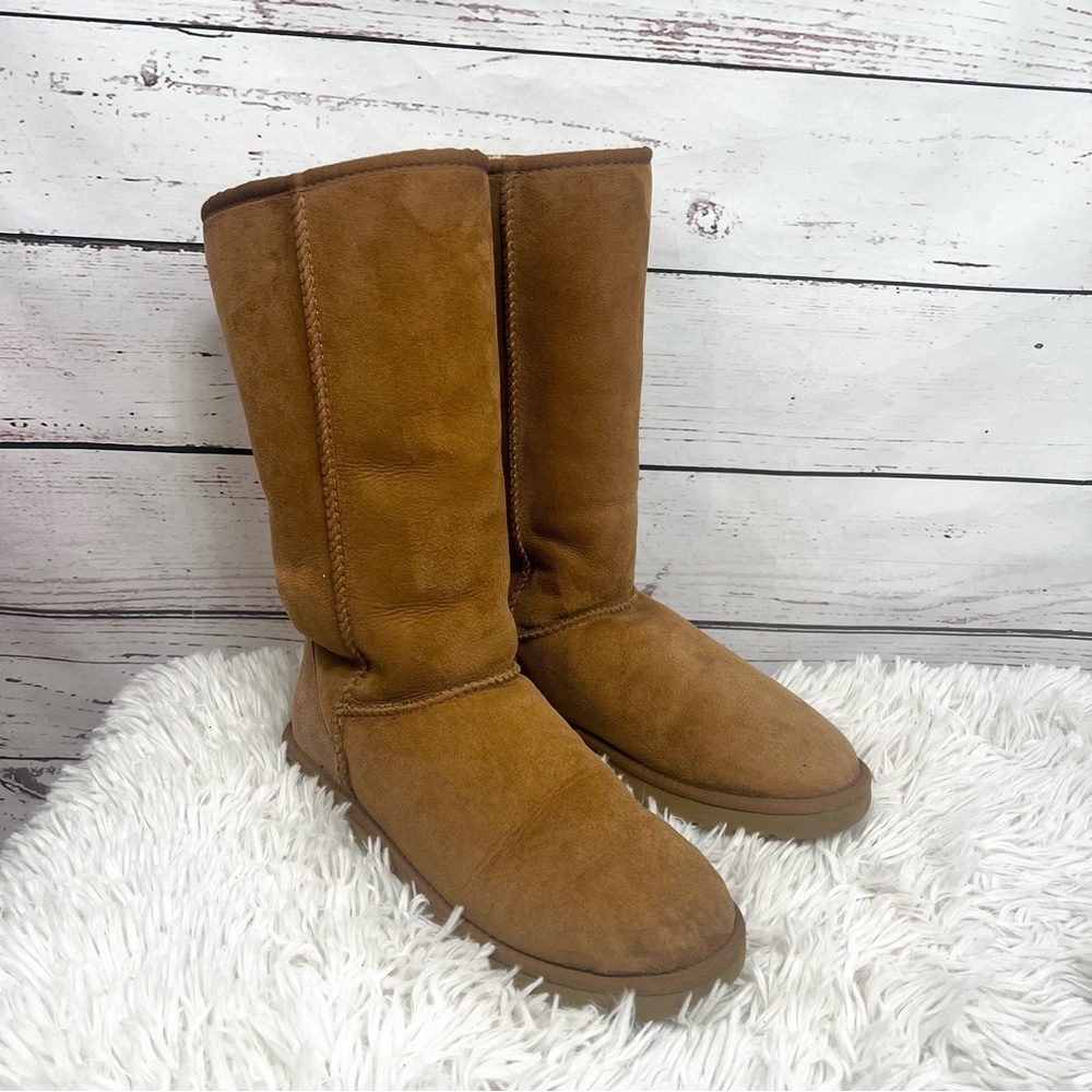 UGG Classic Tall Chestnut Shearling Boots Size 9 - Picture 12 of 16